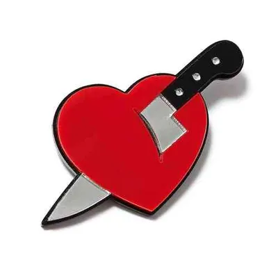 Нож в сердце иллюстрация вектора. иллюстрации насчитывающей красно -  41587084