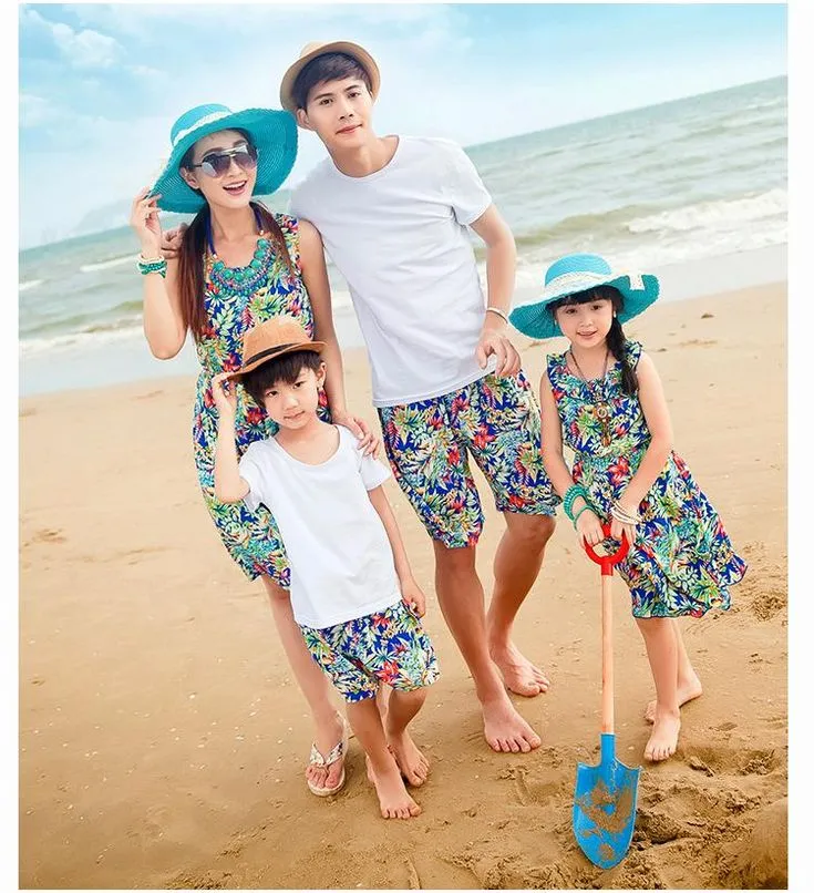 Дочка сына как называется. Одежда для фотосессии на море для семьи. Парная одежда для семьи. Лето семья одежда. Одежда на море для всей семьей.