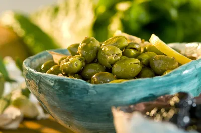 Зеленые оливки с костью SS Mammouth 70/90 4250 мл | Купить оливки и маслины  оптом цена в Москве и Санкт-Петербурге