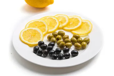Крупные оливки в ароматном масле - GRILL-ресторан Изумруд г. Балаково