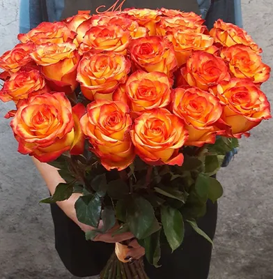 Оранжевые розы 70 см доставка в Ишиме | Валерия