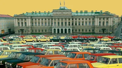 Презентация книг Вячеслава Бондаренко 100 великих отечественных автомобилей