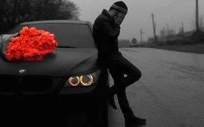 Человек с красными розами, цветами, Young жених, человека в костюме  элегантном мальчике Бизнесмен Красивый стильный парень в кост Стоковое Фото  - изображение насчитывающей сведения, день: 166530756