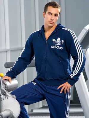 Классический костюм adidas для парней и девушек — цена 950 грн в каталоге  Спортивные костюмы ✓ Купить мужские вещи по доступной цене на Шафе |  Украина #73653812