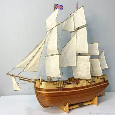 Красивый парусник. векторный иллюстрационный эскиз. корабль на воде  Векторное изображение ©Elalalala.yandex.ru 349623630