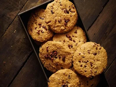 Печенье с арахисом: простой рецепт от Евгения Клопотенко