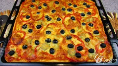 Пицца как в пиццерии: тонкая пицца на кефире с помидорами черри. Рецепт