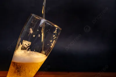 Hoegaarden Пиво — стоковые фотографии и другие картинки Алкоголь - напиток  - Алкоголь - напиток, Белый, Белый фон - iStock