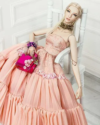 Красивое платье для игровой куклы Antonio Juan 42-45 см