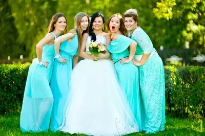 Подружки невесты: просто мода или это того стоит?
