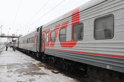 Новые поезда «РЖД» с детским купе, беспроводными зарядками и сейфами вышли  на маршруты