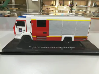 Водители пожарных автомобилей всегда готовы прийти на помощь