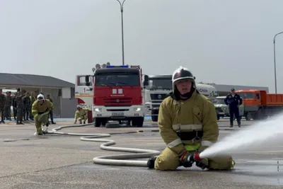 Одним кадром: Россия передала Кыргызстану 40 пожарных машин