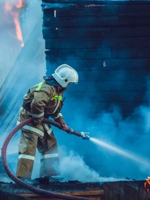 Профессия пожарный: описание профессии, где учиться, работать, плюсы и  минусы профессии