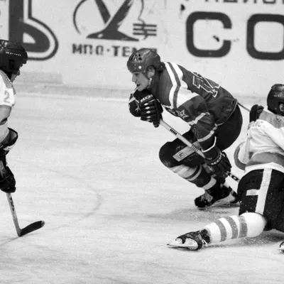 Казалось, такого хоккеиста еще не было» Как один из лучших форвардов СССР  разрушил свою жизнь и спортивную карьеру: Хоккей: Спорт: Lenta.ru