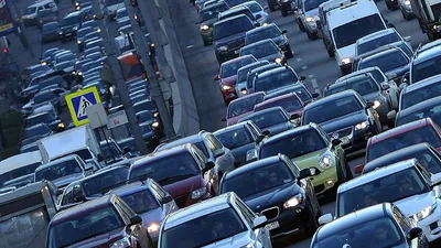 Несколько часов подряд на дорогах Алматы стоят десятибалльные автомобильные  пробки | Inbusiness.kz