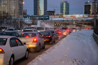 Пробки на дорогах Москвы достигли девяти баллов - Мослента