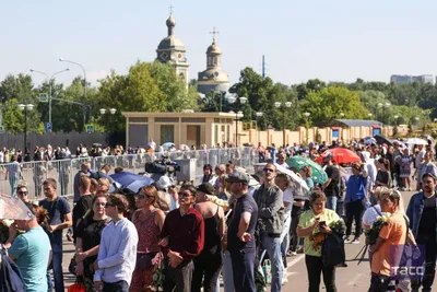 Без тебя нет больше слов: кадры прощания с мужем Гурцкой Петром Кучеренко