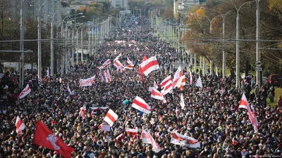 День протеста и забастовок во Франции против пенсионной реформы — главное