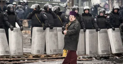 В Лондоне прошла акция протеста против незаконной эксплуатации Арменией  полезных ископаемых - АЗЕРТАДЖ