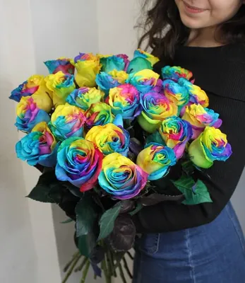 15 радужных роз купить с доставкой в Москве | Заказать букет цветов недорого