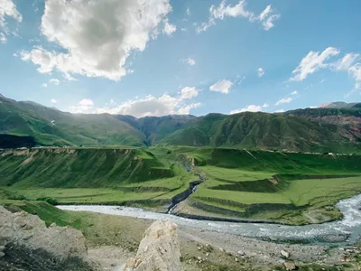 Берег реки на рассвете. Фотограф Виктор Тулбанов