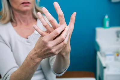 Деформация пальцев и ревматоидный артрит. Гимнастика для здоровья кистей |  Павел Липинский - YouTube