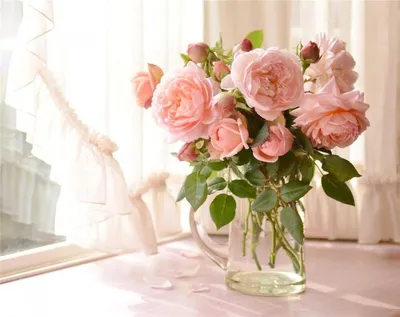 Букет из пионовидных роз в вазе - заказать доставку цветов в Москве от Leto  Flowers