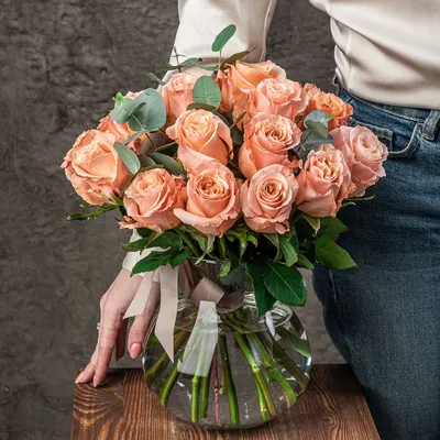 Как продлить жизнь розам в вазе: домашние хитрости от флористов – FLOWRY