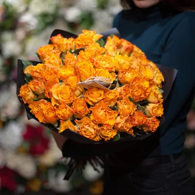 Букет 9 желтых кустовых роз (60-70см) купить с доставкой в СПб