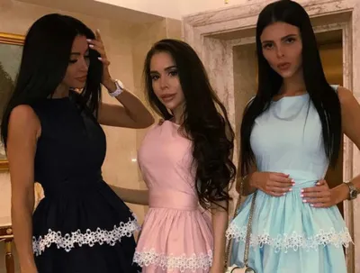 Топ-5 самых веселых праздничных селфи с красивыми девушками Ростова  обрадовали соцсети