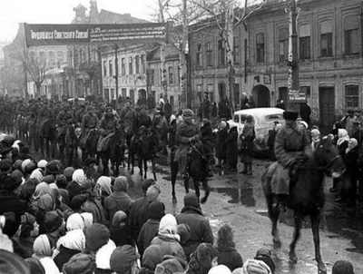 В Ростове-не-Дону отмечают 82-годовщину первого освобождения города от  фашистов | ROSTOF.RU