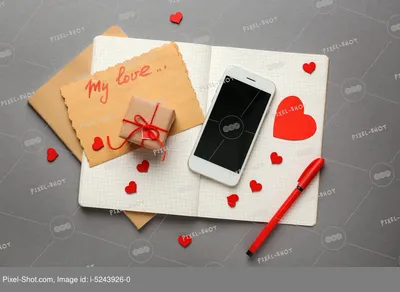 День святого Валентина в 3d с календарем для смартфона в форме сердца и  любовным смайликом, розовый подарок, подарок на день святого валентина,  коробка сердца фон картинки и Фото для бесплатной загрузки