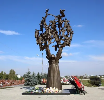 В Симферополе почтили память жертв трагедии в Беслане
