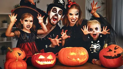 Halloween | Halloween pumpkin designs, Halloween photoshoot, Creepy pumpkin