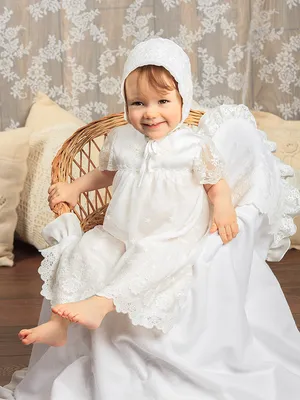 Саша Бо поделилась с поклонниками фото с таинства крещения новорожденной  дочери