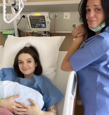 Это такое чудо!»: Валерия прижала к сердцу новорожденного внука (фото)