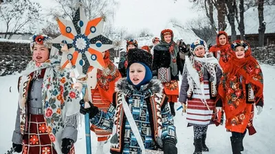 Мы из Донецка — Тю! Врете!» История фольклорной группы, знакомящей со  щедривками и колядками Донбасса всю Украину / NV