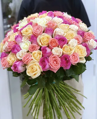 Какие цветы сочетаются с розами? - статьи интернет-магазина «Доставка цветов ».