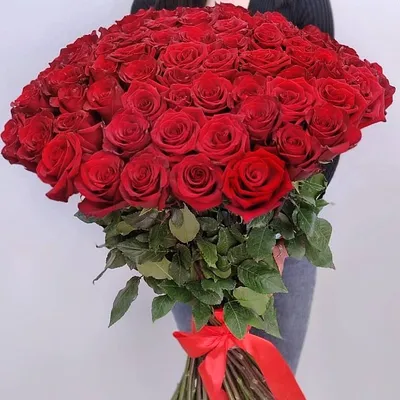 Купить розы 50 см - 100 рублей, от 19 штук - 70 рублей.