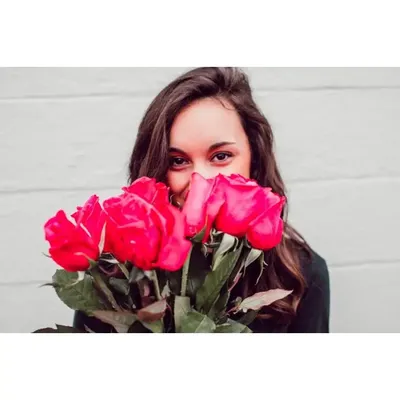 Букет цветов из 51 красной роза Россия 60 см с бесплатной доставкой на дом  из «ВкусВилл» | Москва и вся Россия