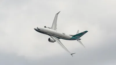 Пассажирский самолет Boeing 737, технические характеристик, фото, описание,  страна производитель.