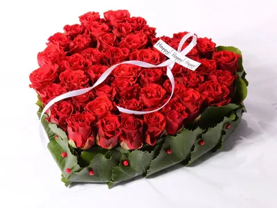 Купить Сердце из роз \"Люблю\" с доставкой в Краснодаре