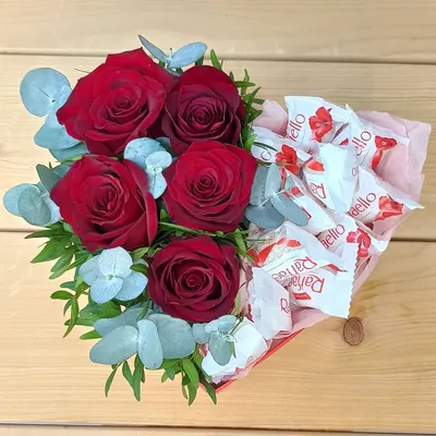 Сердце из роз в коробке Спасибо | доставка по Москве и области