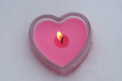 Свеча в форме сердца» — создано в Шедевруме
