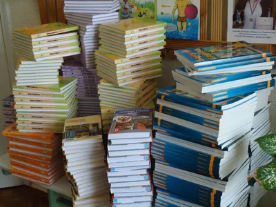 Прокуратура: школьные учебники выдаются бесплатно | kronnews.ru