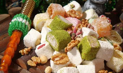 Купить подарочный набор МираВкус из 33 азиатских сладостей, цены на  Мегамаркет | Артикул: 600009401929