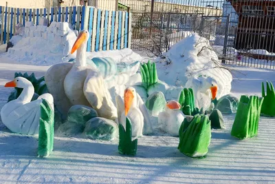Снежные фигуры в Тобольске разрушают сами жители | Вслух.ru