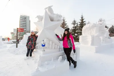Снежный городок с героями русских сказок появился на «Комете» - KP.RU