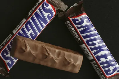 Батончик Mars Snickers White (LIMITED EDITION) - «Лимитированная версия  классической шоколадки. Сникерс \"Белый\". Мне не хватило вкуса и баланса» |  отзывы